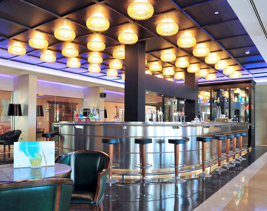 Hipotels Barrosa Palace & Spa Чиклана-де-ла-Фронтера Екстер'єр фото The bar at the lounge